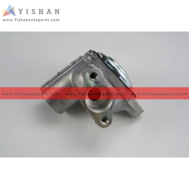 3 ISUZU 700P Crankcase ventilation valve